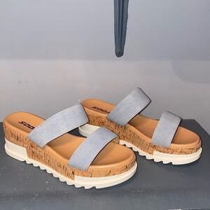 Women’s Soda espadrille blue and tan sandals size 8.5